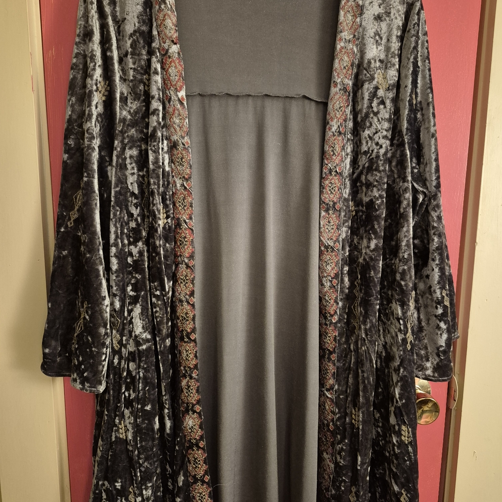 Gorgeous Charcoal Grey Velvet Duster with Patterned Trim